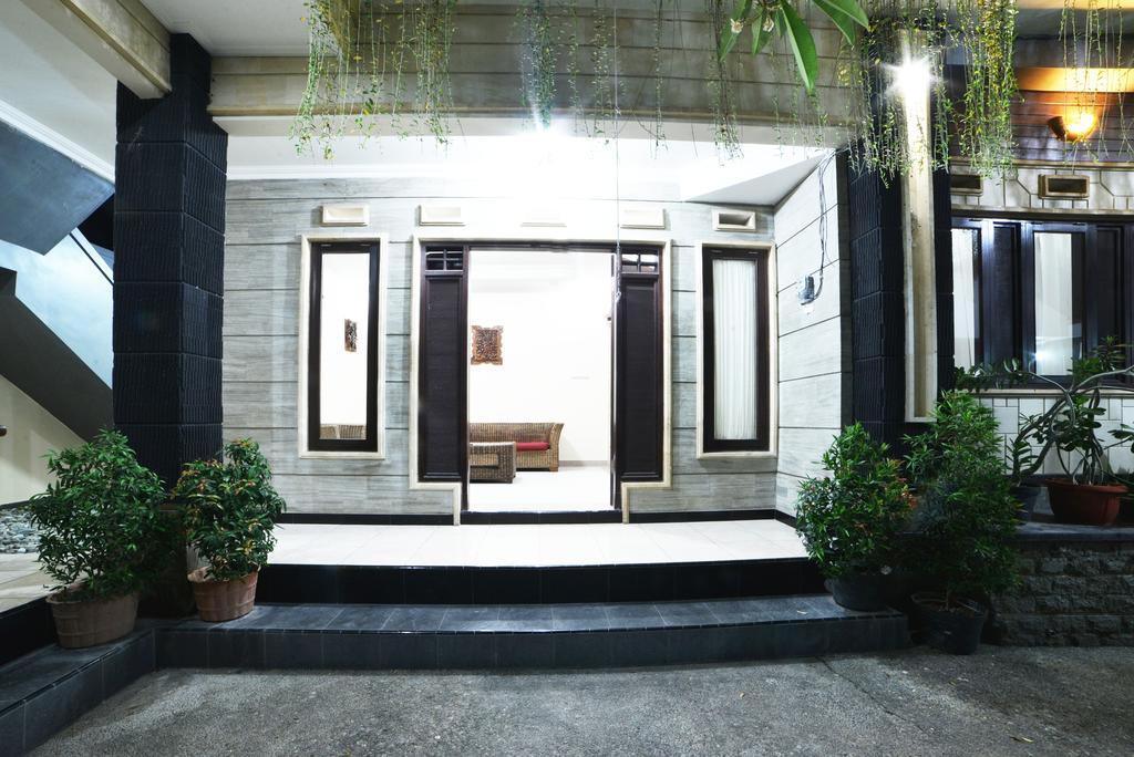 Ganggas Homestay Jimbaran Exterior foto